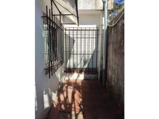 Foto 17 de Casa + depto a metros de Av. Alvear.