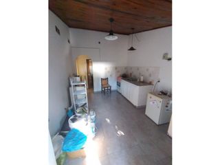 Foto 4 de Casa + depto a metros de Av. Alvear.