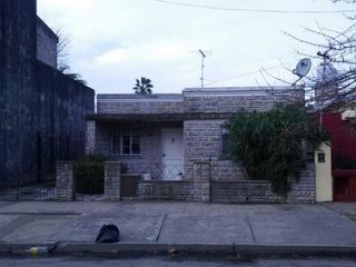 Foto 1 de Casa en venta en Llavallol