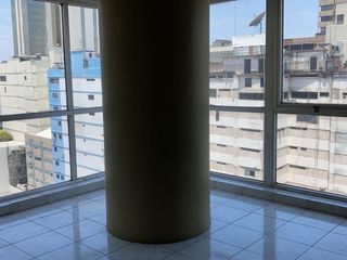 Alquiler  de amplia oficina - Edificio Torres de la Merced