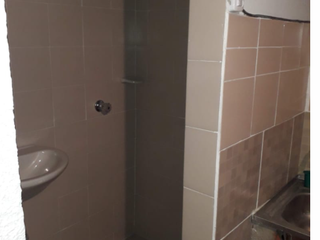 SE VENDE CASA AMPLIA Y RENTABLE  EN VILLA LOMA KENNEDY , BOGOTA COLOMBIA