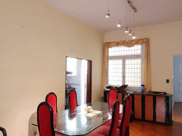 VENTA DEPARTAMENTO SEMI PISO DE 5 AMB  EN RECOLETA