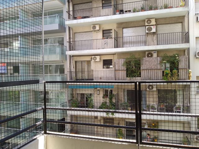 VENTA DEPARTAMENTO SEMI PISO DE 5 AMB  EN RECOLETA