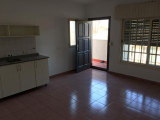 Foto 10 de Casa con Departamento en venta en Rincon de Milberg
