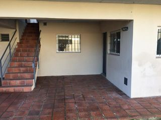 Foto 12 de Casa con Departamento en venta en Rincon de Milberg
