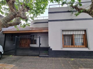 Casa a pasos del centro de Quilmes
