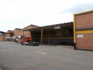 Foto 6 de bodega en venta en panamericano. Cod V10646