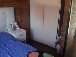 Dúplex en venta - 2 dormitorios 2 baños - Cochera - 122 mts2 - Villa Elvira