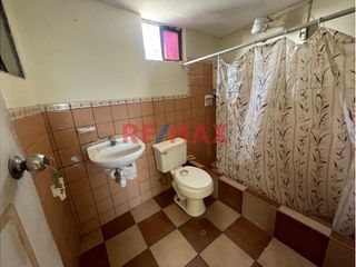Foto 5 de ✨ ¡Oportunidad única para empresas y profesionales! ✨

📍 Ubicada en la prestigiosa Av. Sáenz Peña 300, Chiclayo 14001, Perú, esta moderna oficina es