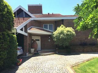 Foto 2 de Doble lote al golf en Pilar del Lago