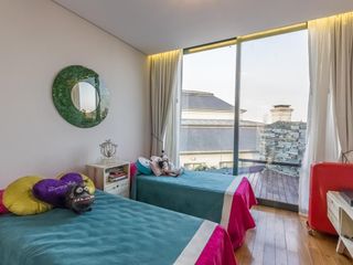 Foto 48 de VENTA CON RENTA Especatucular casa moderna de diseño, lote al lago , 4 dorm. en suite