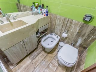 Foto 49 de VENTA CON RENTA Especatucular casa moderna de diseño, lote al lago , 4 dorm. en suite