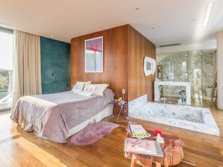Foto 32 de VENTA CON RENTA Especatucular casa moderna de diseño, lote al lago , 4 dorm. en suite