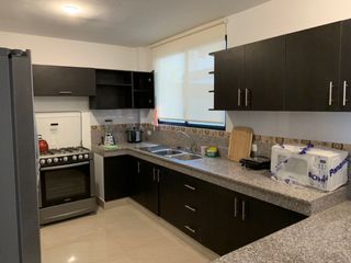 Foto 2 de ALQUILER CASA AMOBLADA EN NAPOLI