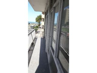Depto de 2 amb. externo, vista frontal a la Plaza Alberdi y lateral al mar desde balcón.