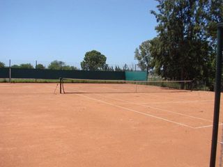Foto 6 de Muy buen lote en venta en Albanueva, buena superficie, posibilidad de amarra