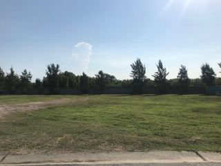 Foto 25 de Muy buen lote en venta en Albanueva, buena superficie, posibilidad de amarra