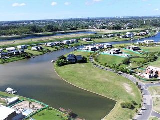 Foto 81 de Muy buen lote en venta en Albanueva, buena superficie, posibilidad de amarra