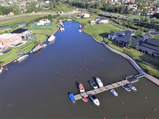 Foto 30 de Muy buen lote en venta en Albanueva, buena superficie, posibilidad de amarra