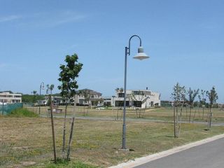 Foto 3 de Muy buen lote en venta en Albanueva, buena superficie, posibilidad de amarra