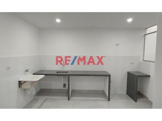 Foto 4 de Departamento En Alquiler Segundo Piso Urb. Las Brisas