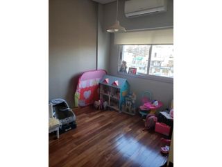 Foto 5 de Hermoso Departamento En Duplex 4 Ambientes Con Cochera Caba