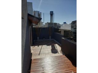 Foto 1 de Hermoso Departamento En Duplex 4 Ambientes Con Cochera Caba