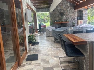Foto 18 de Vendo Espectacular Quinta de 14500m2 en Puembo. con casa diseño Londono con piscina