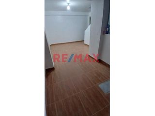 Foto 3 de Se vende casa dúplex con local comercial en el Centro Cívico de Huaraz, a solo 2 cuadras de la Plaza de Armas y muy cerca del Mercado Central. Ubicada