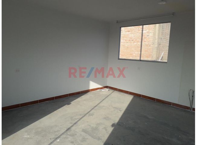 Departamento en Venta en Los Olivos - Mehr