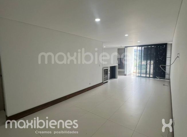 Apartamento en arriendo en Las Lomitas