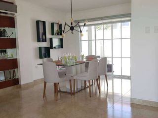 Foto 5 de Venta casa esquinera a estrenar en Urbanización CasaLaguna cerca de Riocentro Dorado