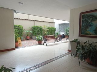 Foto 2 de apartaestudio en venta en versalles. Cod V108245
