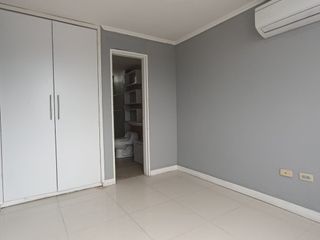 Foto 8 de apartaestudio en venta en versalles. Cod V108245