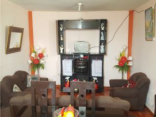 Foto 1 de REMATE DE CASA EN SAUL CANTORAL - CHICLAYO