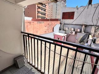 Amplio departamento de 2 dormitorios, en Corrientes al 400, Barrio Norte