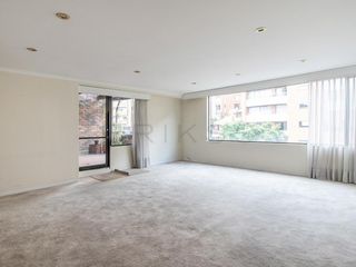 Foto 1 de apartamento en arriendo/venta en los rosales. Cod A4773