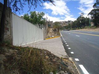 Foto 3 de VENDO O ARRIENDO TERRENO COMERCIAL, NORTE DE QUITO
