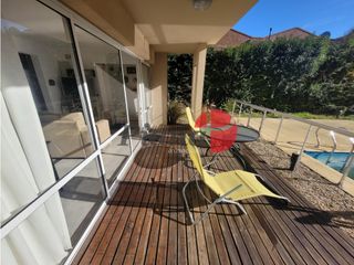 Foto 4 de Duplex en Venta - Zona Duplex - 3 Dormitorios - Piscina - Jardin