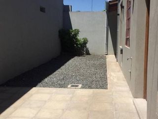 Foto 2 de VENTA DE CASA EN Lobos