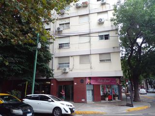 Departamento en Belgrano 2 ambientes patio cochera