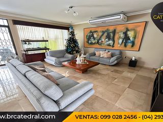 Villa Casa Edificio de venta en Vía a la Costa- Puerto Azul – código:20788