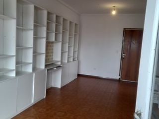 Foto 5 de DEPARTAMENTO A LA VENTA ,ZONA LA PERLA NORTE