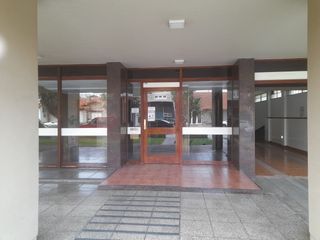 Foto 2 de DEPARTAMENTO A LA VENTA ,ZONA LA PERLA NORTE