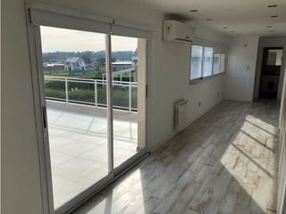 Foto 29 de Amplia Casa contemporánea 5 dormitorios y piscina barrio privado Arenas del Sur