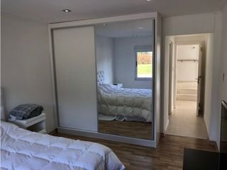 Foto 25 de Amplia Casa contemporánea 5 dormitorios y piscina barrio privado Arenas del Sur
