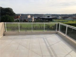 Foto 31 de Amplia Casa contemporánea 5 dormitorios y piscina barrio privado Arenas del Sur