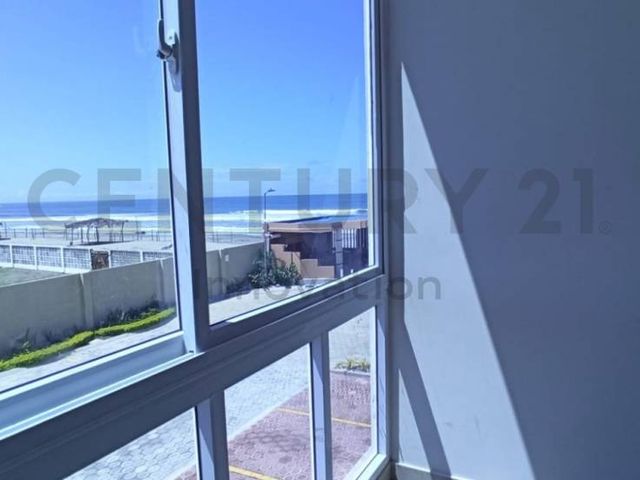 Departamento en venta con salida directa al mar en Data, Playas JRG