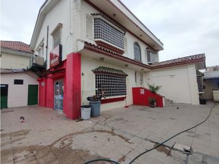Foto 2 de VENDO CASA CON AMPLIO TERRENO EN FABULOSA UBICACION