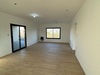 liquido casa en Las Acequias Roldan Permuto por country